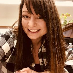 Meet your Posher, Julie